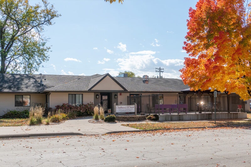 Traditions Senior Living, Senior Living Minnesota & Wisconsin